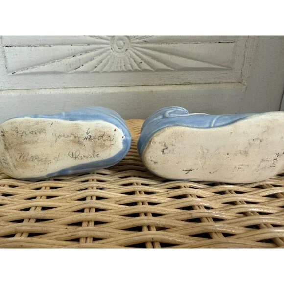 Vintage 50's Blue Shoe Pair Planter Vases Hand Painted Roses - Picture 6 of 13